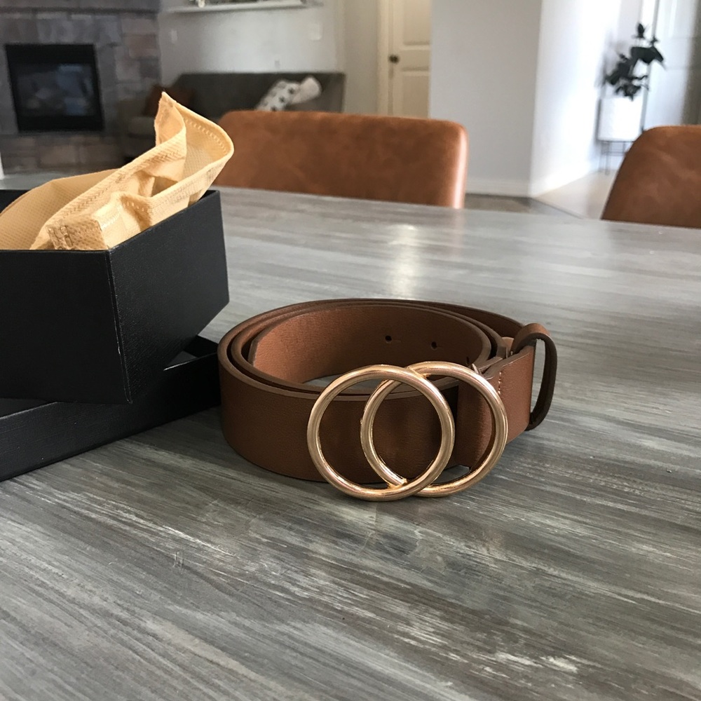 🌟Stunning fashionable brown belt
